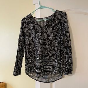 Old Navy women’s patterned blouse, size small BOGO